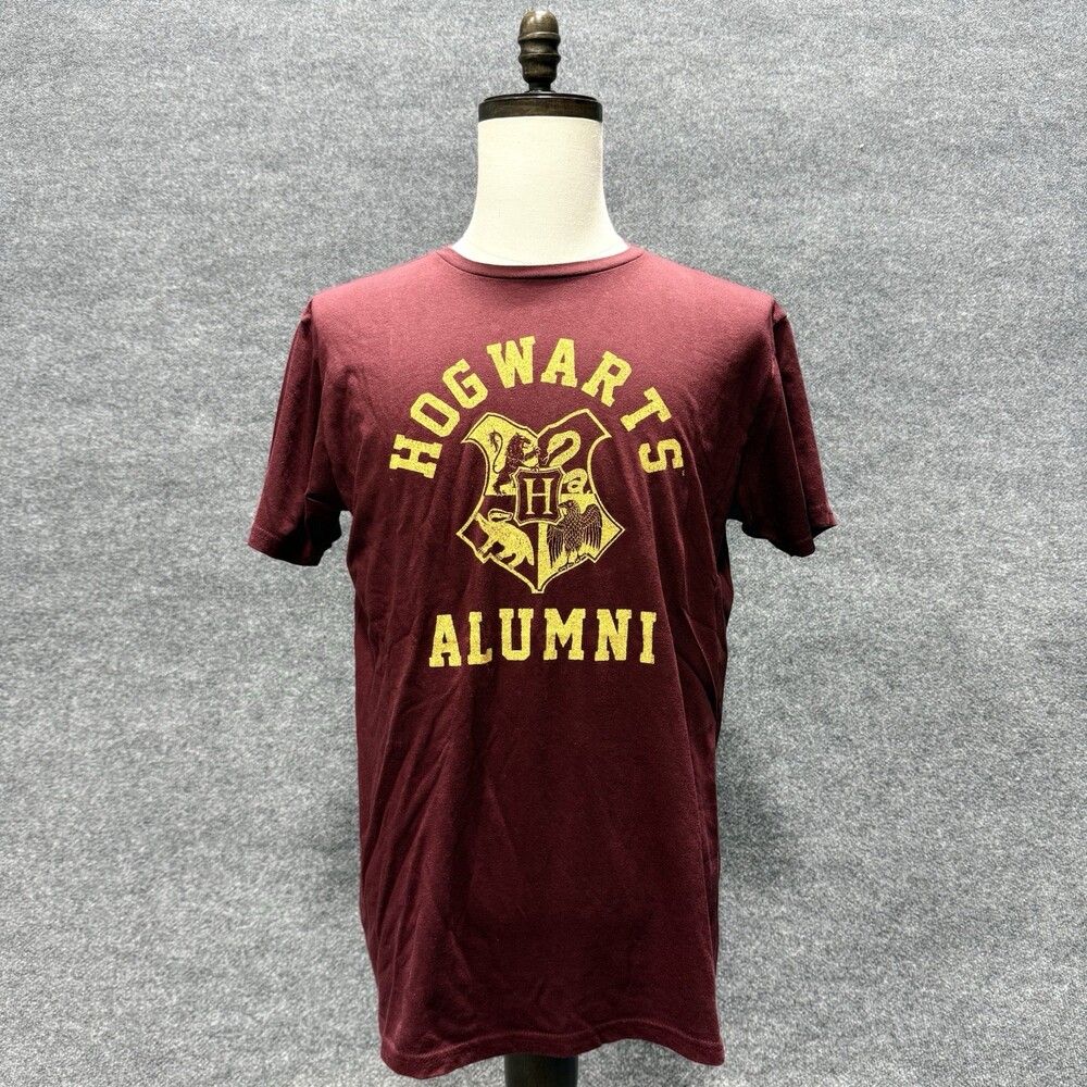 Harry Potter Hogwarts Alumni Tee Mens Large Burgundy Gryffindor Wizarding World